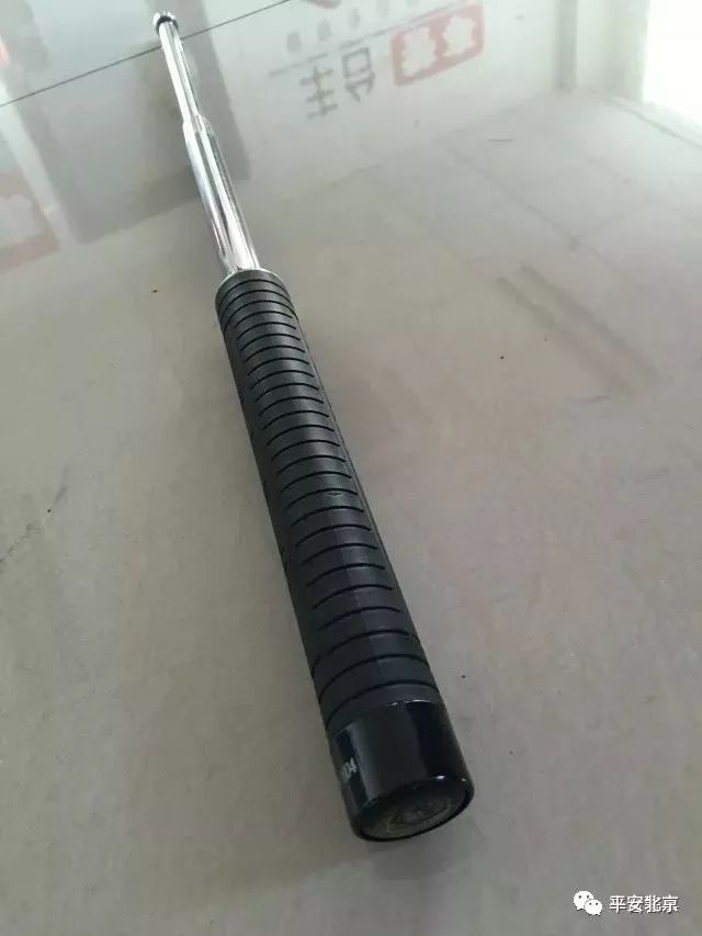 顺着这位同行的思(脑)路(洞)走(拐),我们民警天天用的警用装备该是个