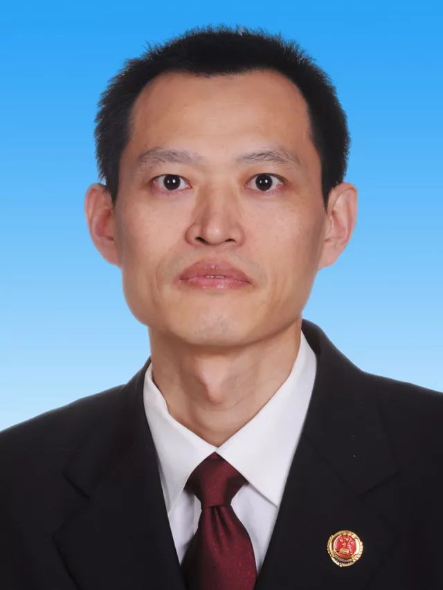 7月后为甘肃省人民检察院干部,1989年12月后为甘肃省人民检察院书记员