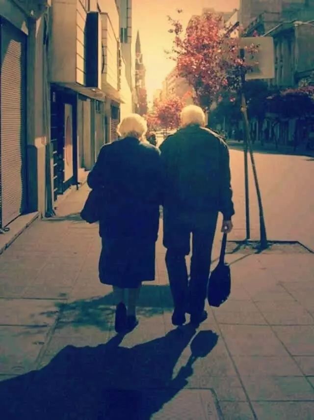 表达爱的最好方式是陪伴