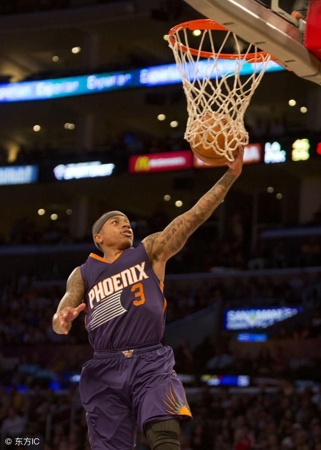 以赛亚·托马斯得到22分,在湖人首秀中转身6次以上