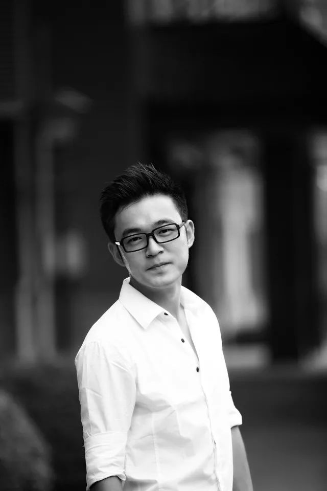 本期嘉宾杨富江,中央人民广播电台经济之声主播,曾主持《千里共良宵》