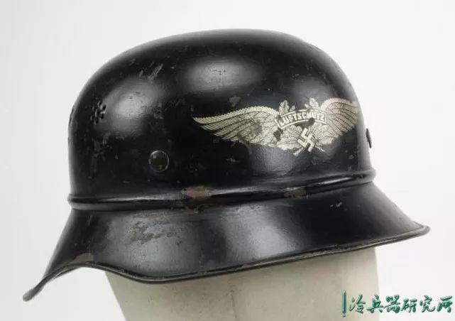 二战中防弹能力最强的钢盔!盘点德国历代钢盔的型号|老照片