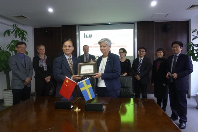 瑞典林雪平大学校长一行来访我校_手机新浪网