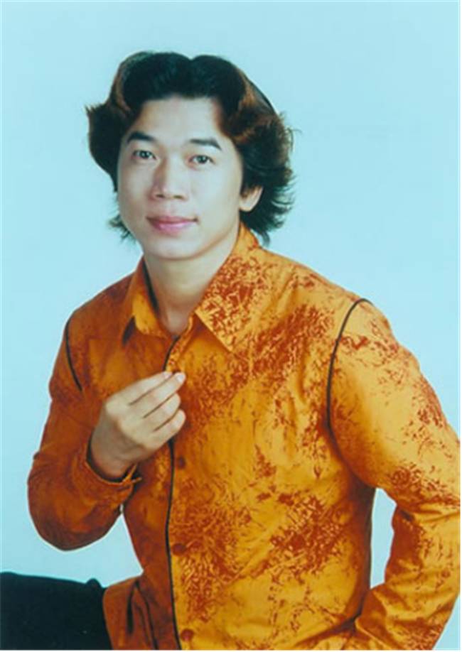 曾凭借一首"流浪歌"红遍大江南北,如今褪去明星光环,已无人认识|陈星