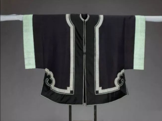 鉴赏|华美秀丽的晚清服饰