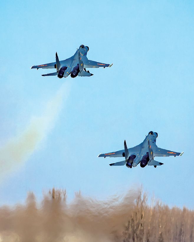 解放军报再造一个盛况空前的军事训练新局面