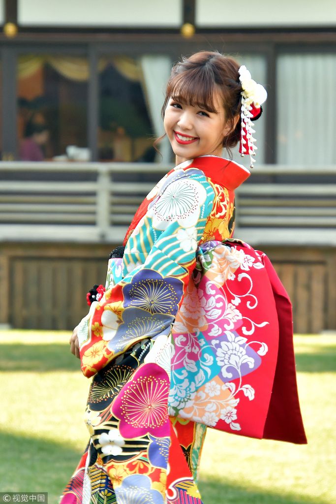 日本国民美少女拍和服写真迎新年穿和服亮相颜值谁更高？|和服|美少女|国民_新浪新闻
