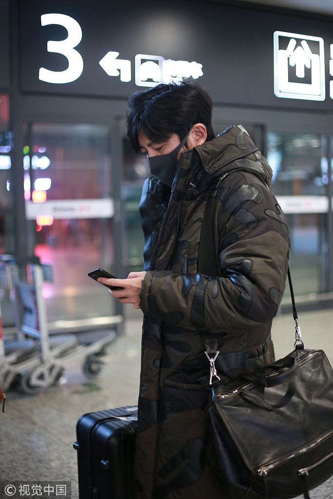 郭京飞口罩遮面又冒充杨洋!这个tf老boy越看越帅可还行