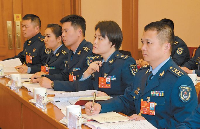 图为莫俊鹏代表发言.摄影 | 记者周朝荣,冯凯旋来源 | 解放