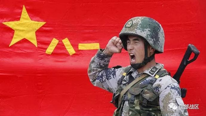 "我志愿加入中国人民解放军……"还记得那年我们在军旗下庄严宣誓