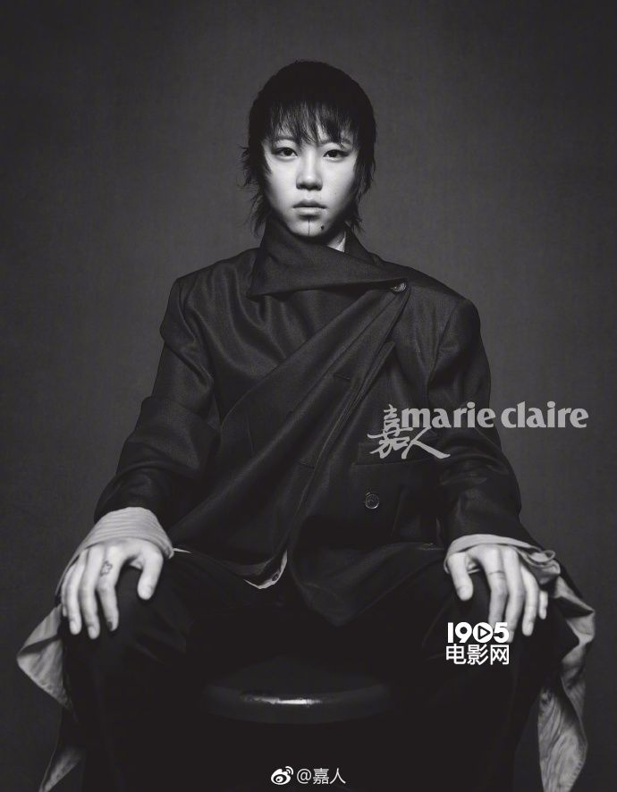 共6张1905电影网讯 今天中午某杂志曝光了一组窦靖童最新写真大片.