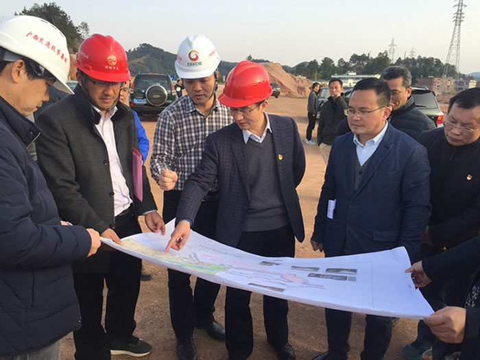 [广西]梧州市长李杰云带队调研市环城高速公路和g207东绕城过境公路