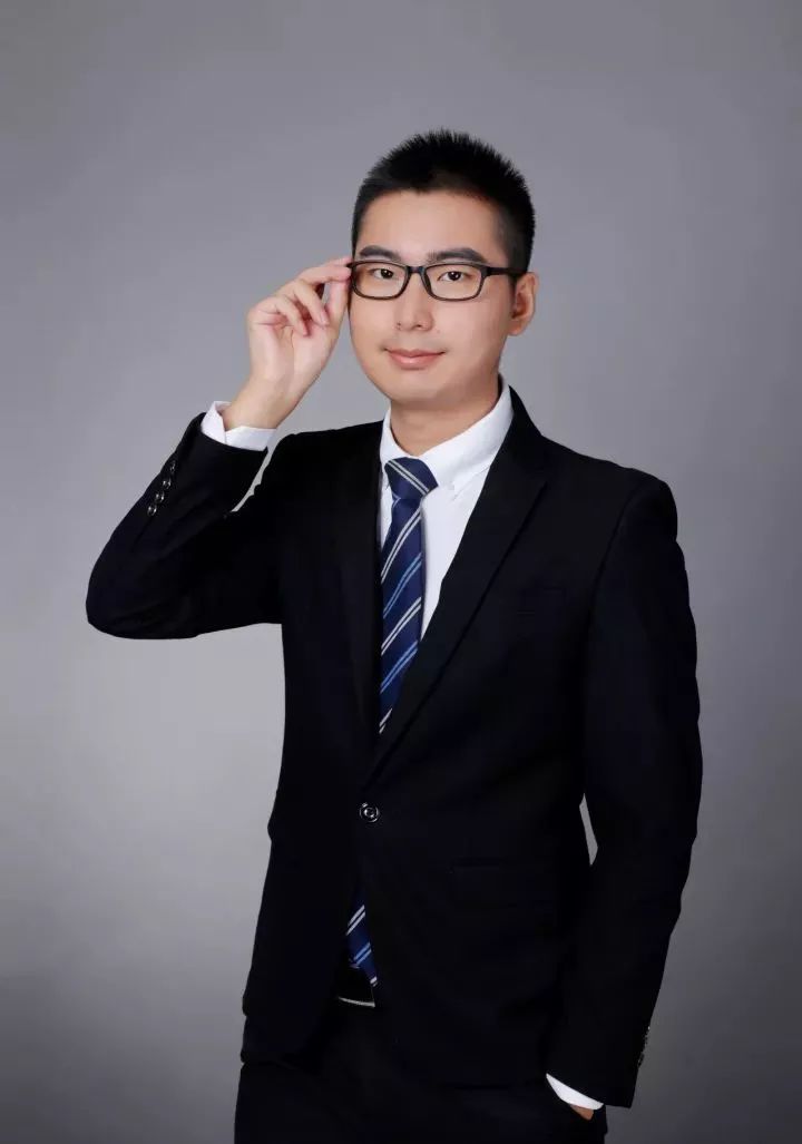 天呐!最强大脑杨易因为这几张照片彻底火了!