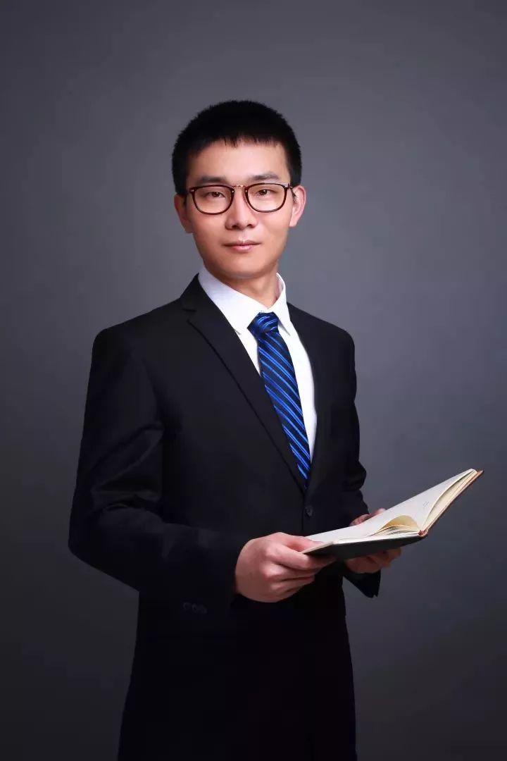 天呐!最强大脑杨易因为这几张照片彻底火了!