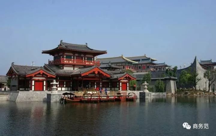 包括像纪录片大明宫的外景地也是在这里取得景,但是问题是涿州影视城