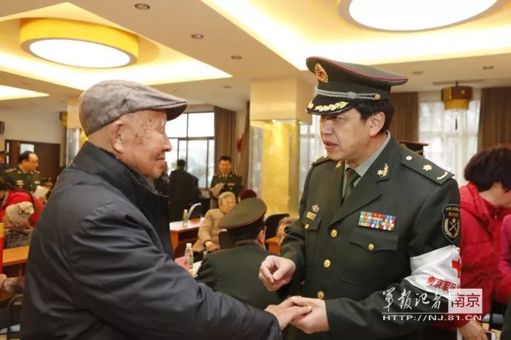 名医风采啃下那么多硬骨头的总院王烈主任每一台手术都好比打一场战