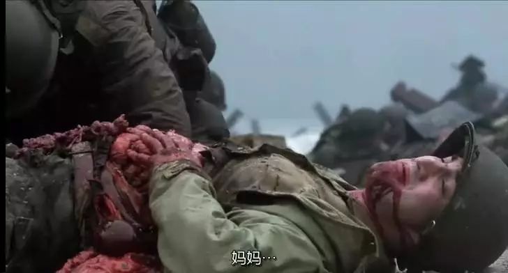 男孩遭5同学开水烫下体,校长:都是小孩闹着玩