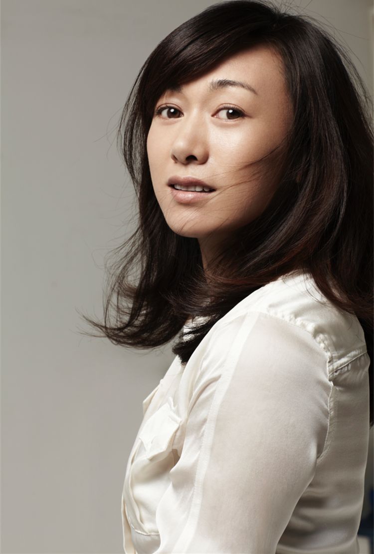 出道15年,却总被"不红"的质疑声环绕,那是因为她有自己的坚守|齐欢