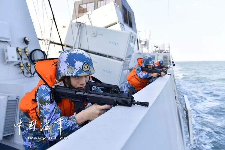 练兵备战海军蓝严训苦练淬炼胜战底气