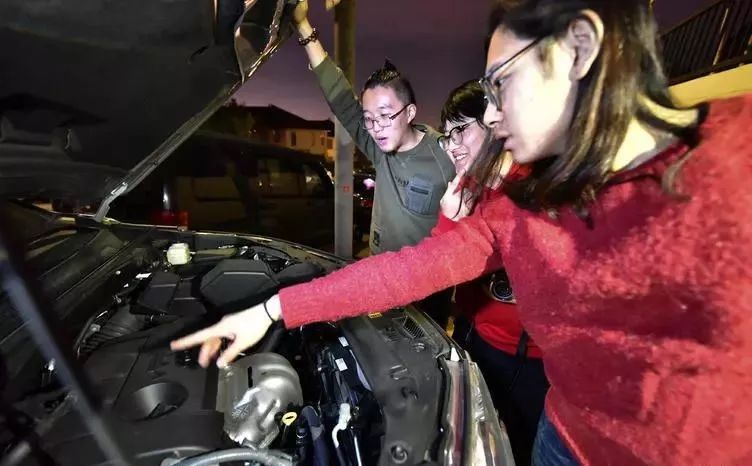 海外体验2018款汉兰达,同为乞丐版为何差异如