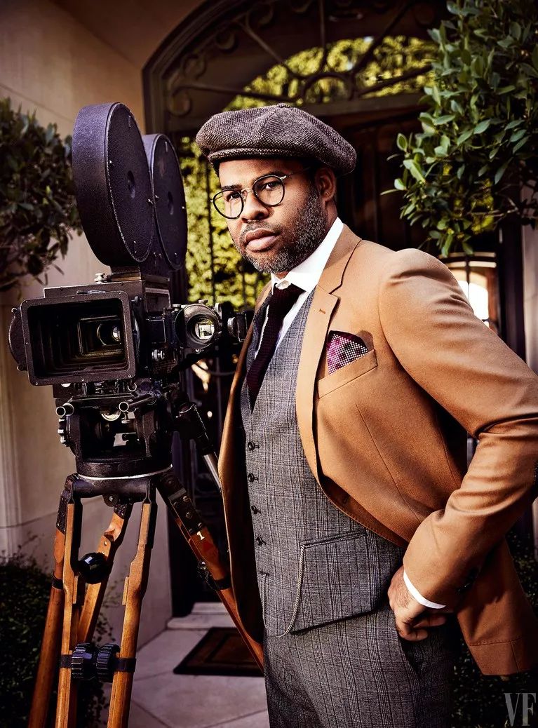 《逃出绝命镇》导演与环球影业签五年协议,执导两部影片|逃出绝命镇_