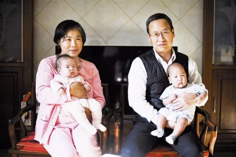 为儿子还愿,生下一对龙凤胎——烈士梁仕磊父母专访