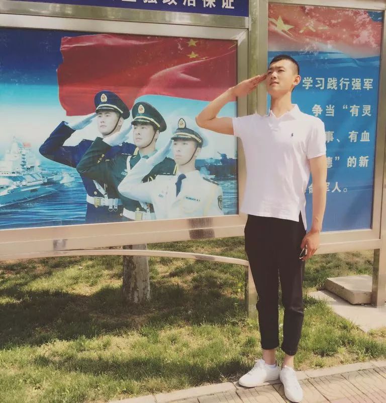 新春福利!高颜值兵哥哥军便装对比照大放送,速收藏