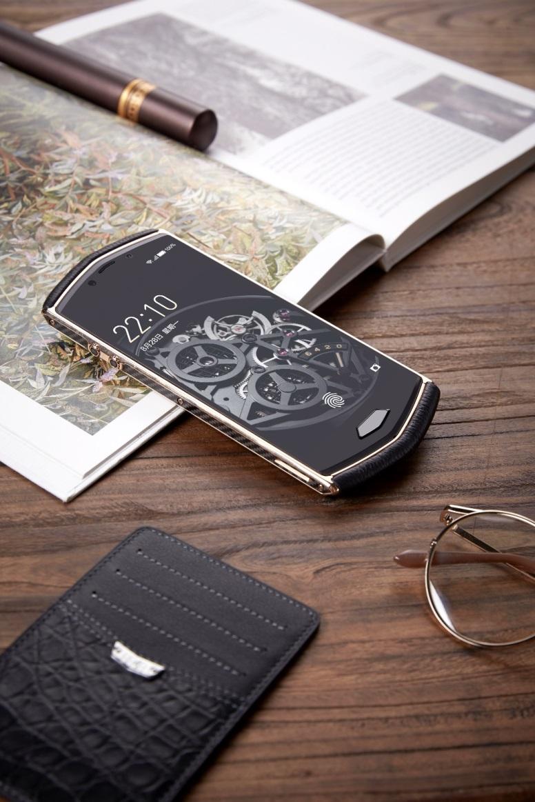 8848钛金手机m4获工信部5级安全认证