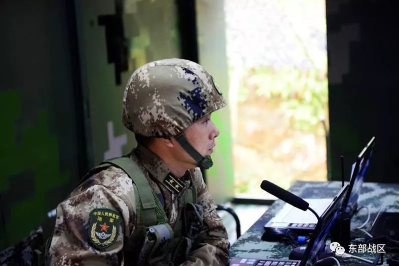 联动合训第73集团军某旅三级指挥所带实兵实装演习
