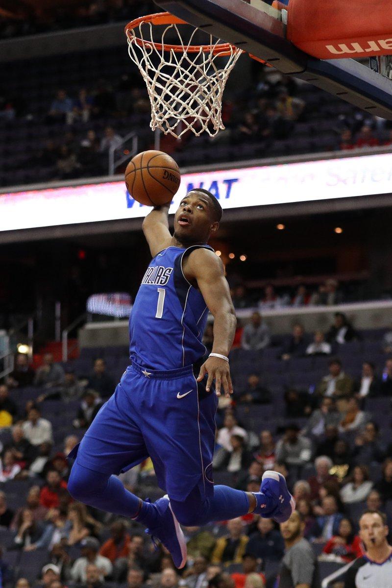 湖人扣篮王之子终于迎来机会!