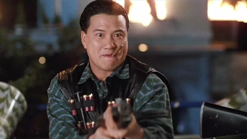 【图说电影】万梓良最霸气的一部电影,气势不输刘德华周润发!