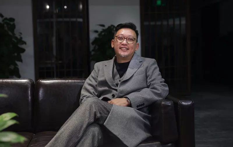 《女儿国》导演郑保瑞:我觉得赵丽颖冯绍峰在电影里挺般配