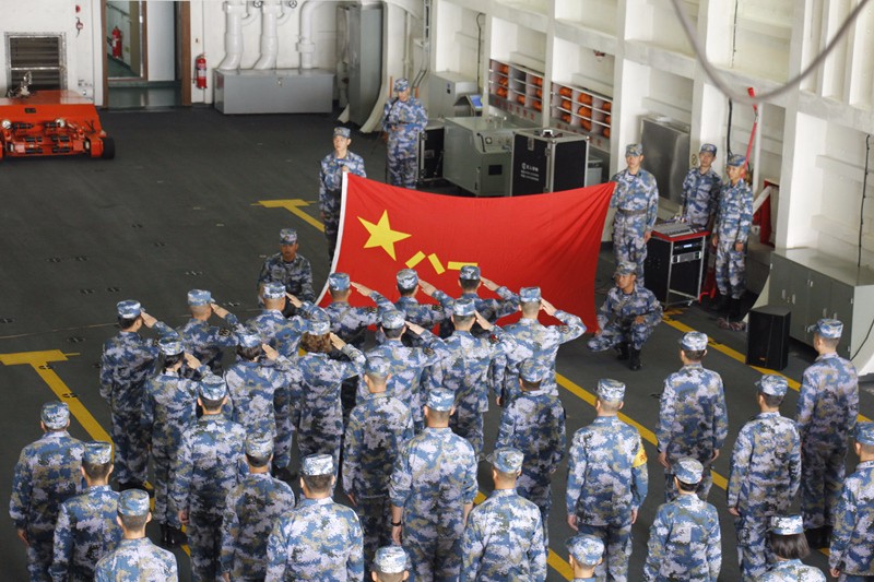 南海舰队的老兵欢迎回家