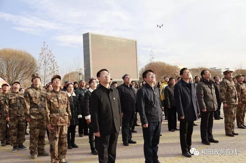 兵团第十四师举行纪念中国人民解放军进军和田68周年活动