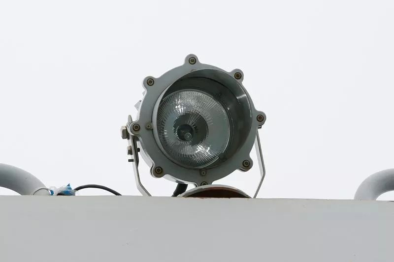 五光十色各具功能军舰上的灯你认识多少