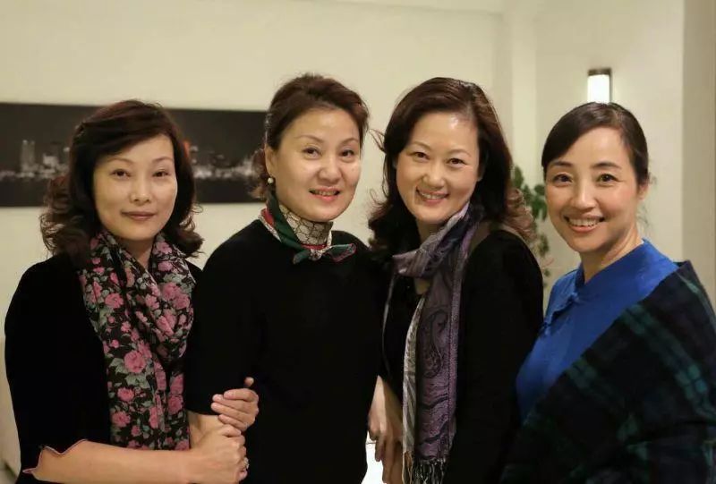 上观新闻:有报道说,曲中伟退休后,自告奋勇去家旁边一位私人老板开的