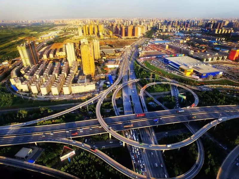 两会专访人大代表建设大西安要有国际化视野人大代表西安康军