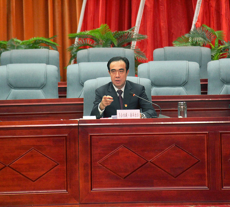 最后马合木提61吾买尔江作了总结并提出要求:一是要切实解决好劳动