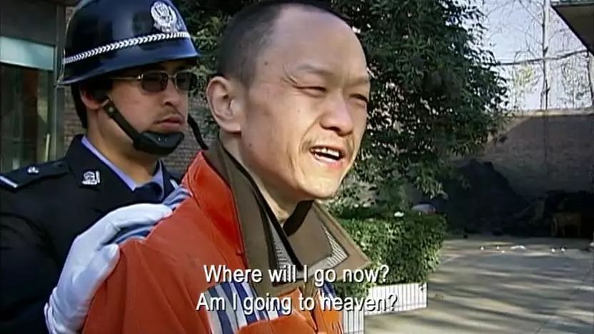 车窗外站着的全是我采访过的死刑犯