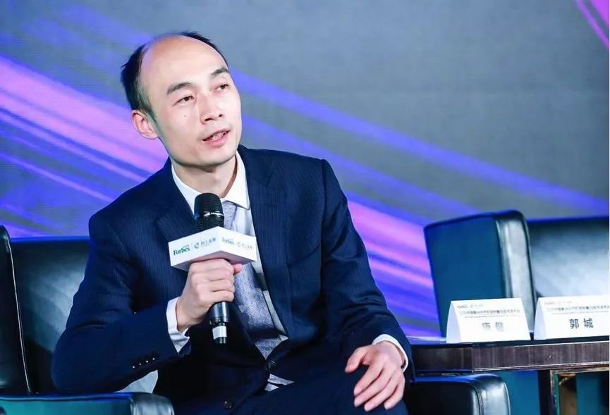 福布斯中国主编 康健一直以来,福布斯都在关注着中国的创富人群