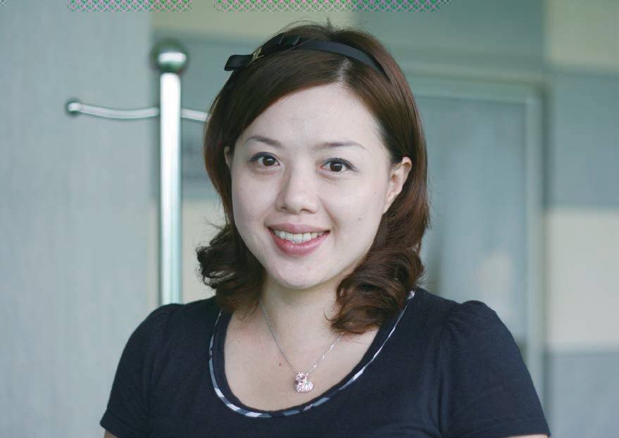 台湾47岁美魔女辣妈练成逆天术 颜值18岁美腿马甲线简直要流口水