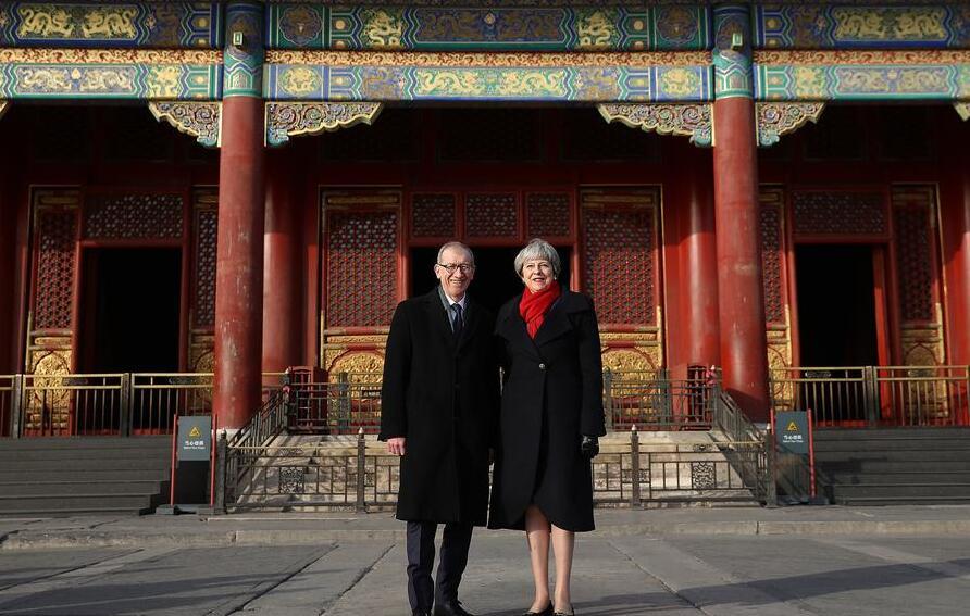 英国首相特蕾莎梅访华第二天偕丈夫参观故宫