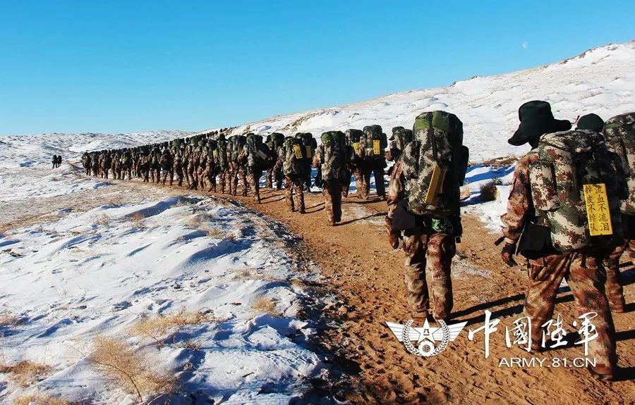 朱日和蓝军我愿意让你踩着我的肩背高举起胜利的旗帜