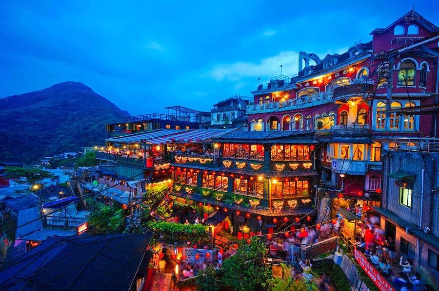 在这座文艺气息满满的城市里,吃胖也是可以被原谅|九份|台北|虫_新浪