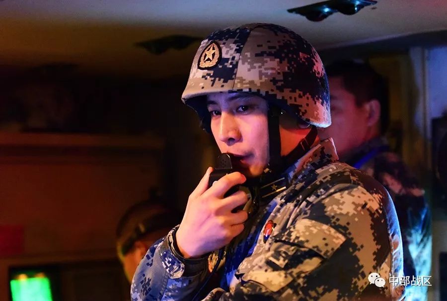 中部战区空军某基地实战条件下开展地面防空兵岗位练兵|空军|纠察