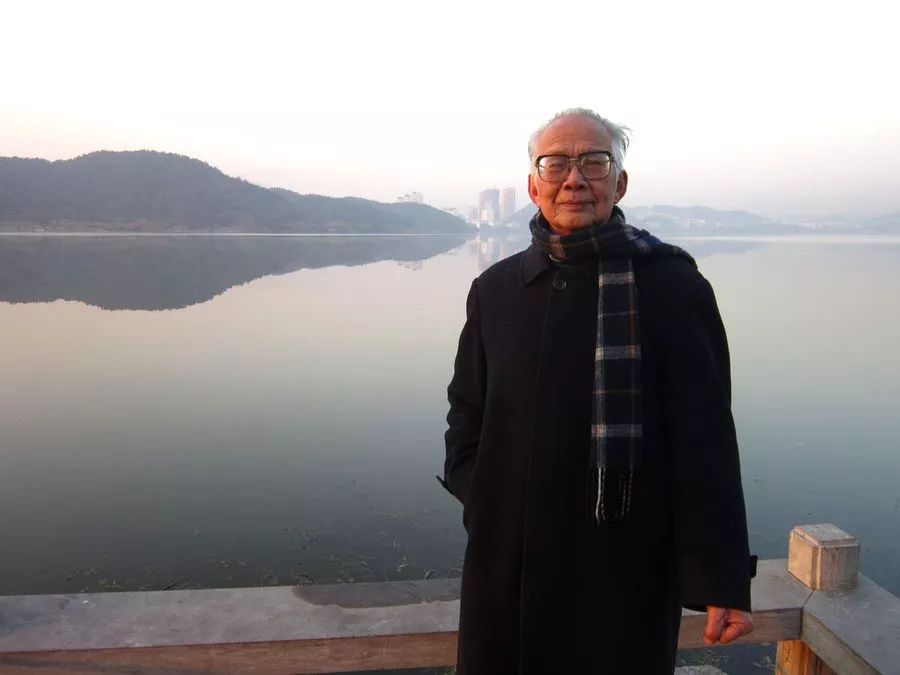 《陶罐和铁罐》丨那些年,我们一起读过的课文|陶罐和铁罐|黄瑞云|铁罐