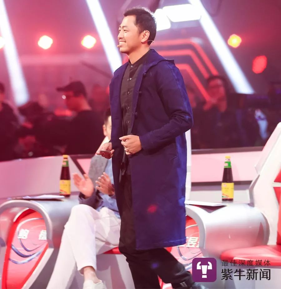 王昱珩与另两位传奇选手鲍橒和王峰一起升级为"队长",将在这顶尖的三