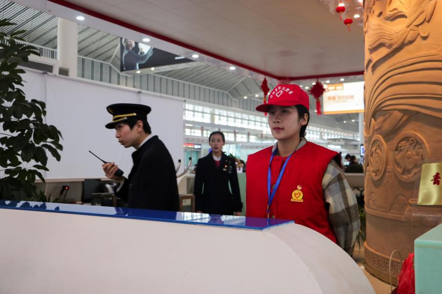 春运小布带你去西安北站聆听最温暖的春运故事