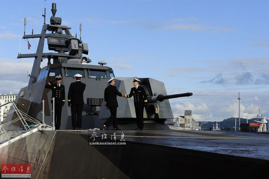 点击图片进入下一页盾牌星座级76毫米舰炮特写.