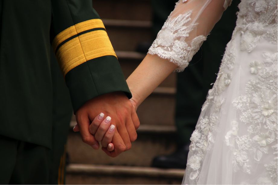 致2035年的自己 | 愿你戎马半生,归来仍是少年|军报|军队|少年